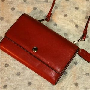 Authentic Coach Crossbody walet Brand New